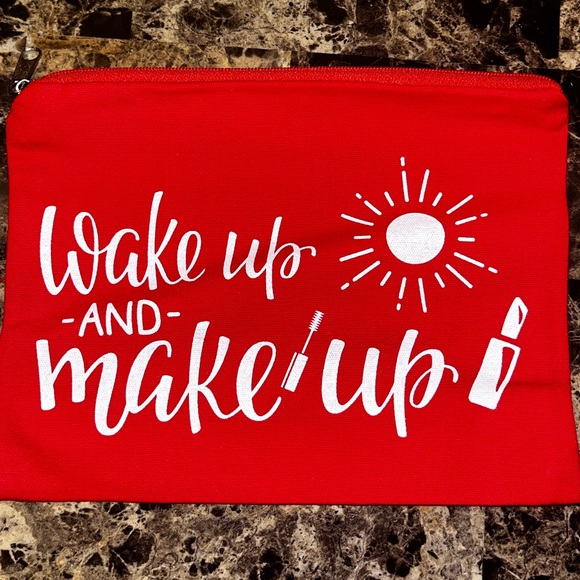 NWOT Women’s Makeup Accessory Red Cosmetic Bag With Fun Saying-WakeUp And Makeup - Picture 2 of 12